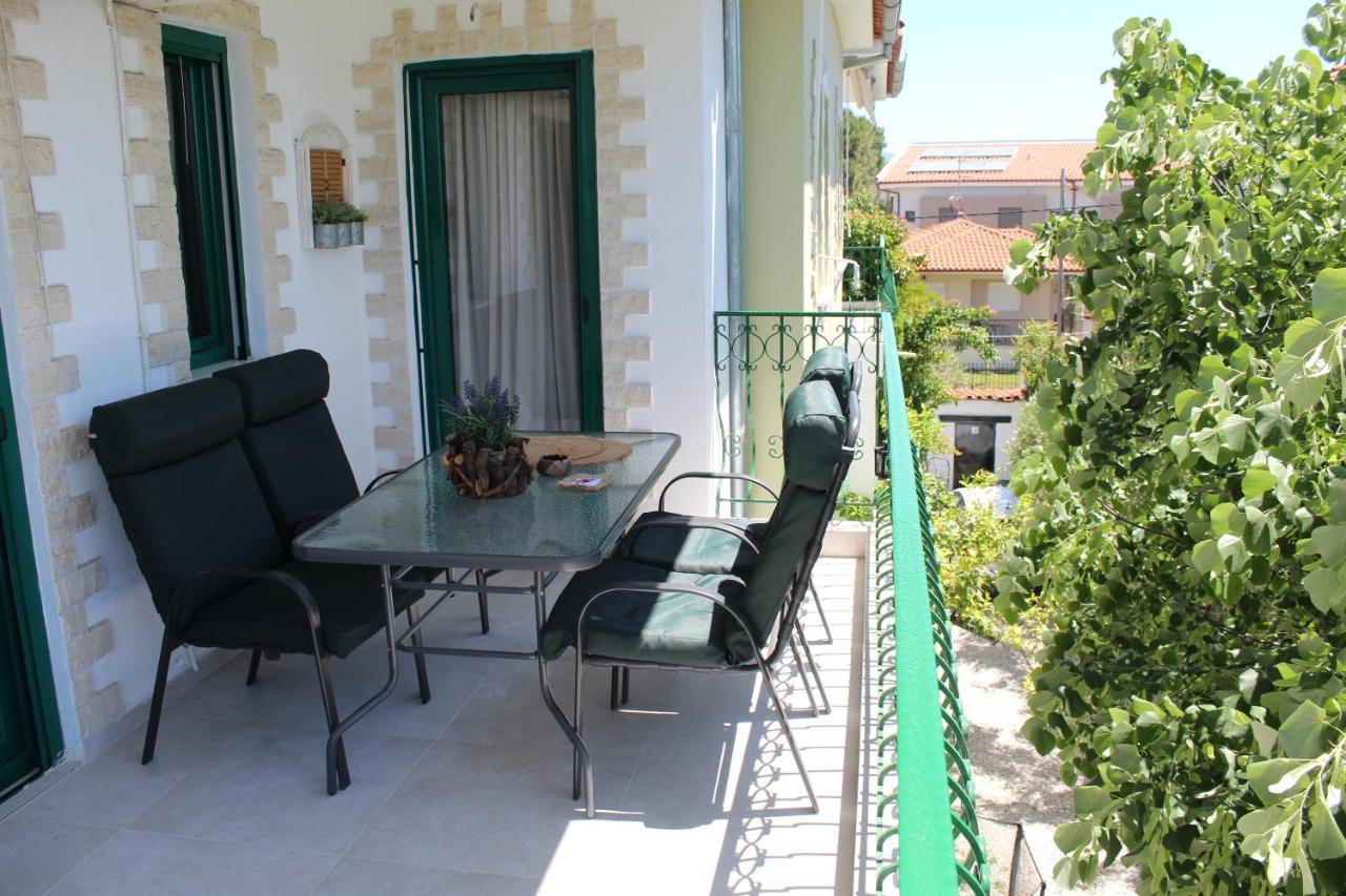 Azure Bliss Suites Никити Экстерьер фото